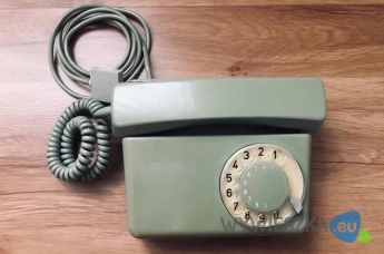Telefon TELKOM RWT TULIPAN PRL vintage stan idealny A-60V