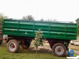 D50 z papierami i nową plandeką