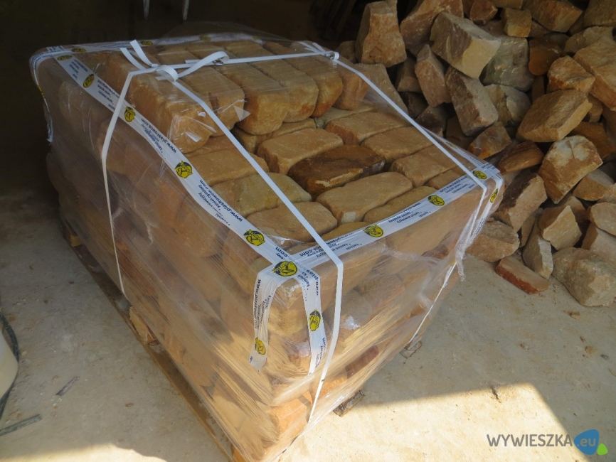 cegła na mur z piaskowca